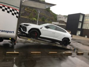 闘牛への道（いよいよウルス納車）