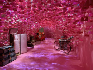 「LOUIS VITTON &」展